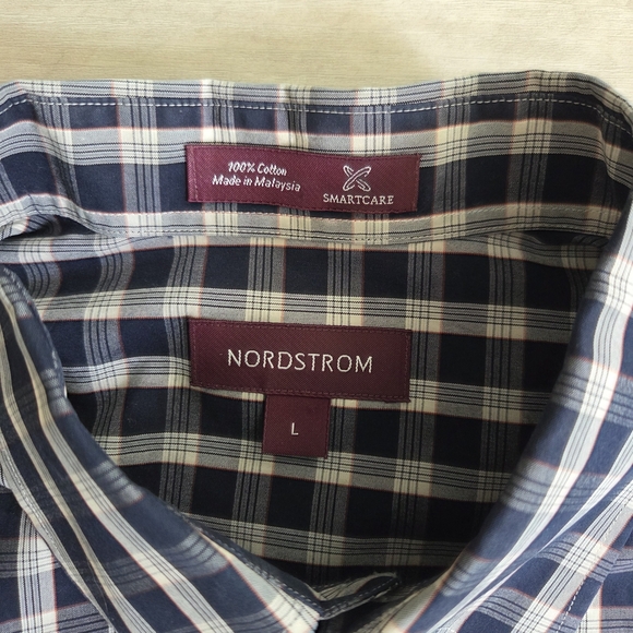Nordstrom Men's Smartcare Wrinkle Free Navy and White Checkered Shirt - Picture 2 of 9